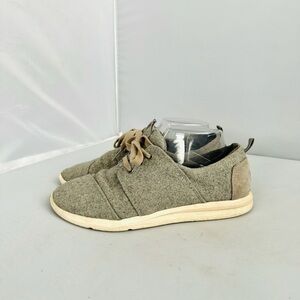 Toms Gray and Cream Felt Sneakers Women’s Size 8
